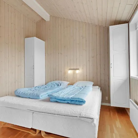 Charming Retreat For 6 - By Traum Løkken