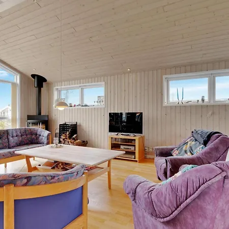 بيت للعطل Charming Retreat For 6 - By Traum